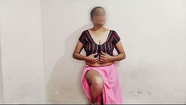 Bhabi Hot Lagi Suami Ko Dhoka De Kar Apne Bade Lund Ki Sawari Karte Hue Hindi Mein