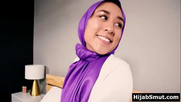 Gadis Arab Berhijab Main Cabul Tanpa Izin Ortu